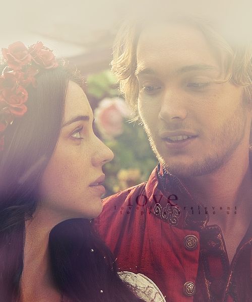 请问谁有风中的女王中玛丽和弗朗西斯的剧照,