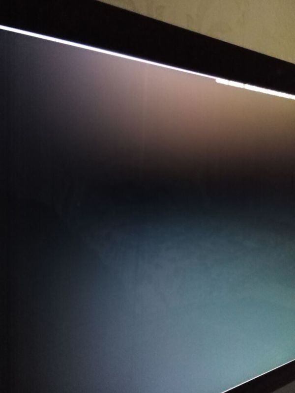 刚买的HKC T2000pro显示屏出现竖线,怎么回事