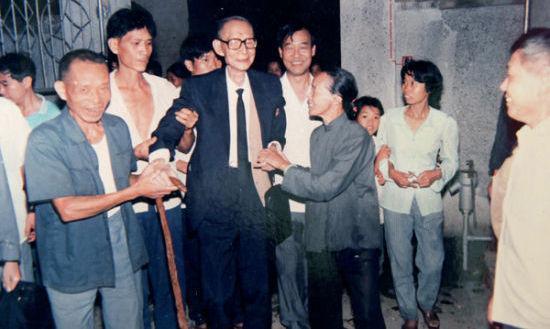 他是红军第一叛将,曾与毛主席齐名,投降后改名四十年,结局如何