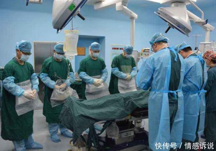 妻子生下龙凤胎去世,在骨灰里发现一根铁丝,丈夫脸都气绿了