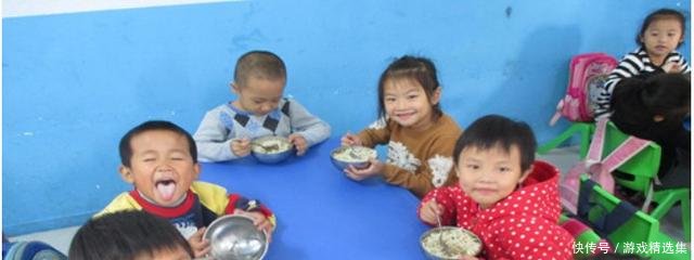 幼儿园学费不便宜,但看到老师发的照片,家长有