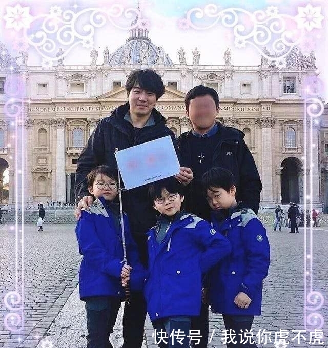 萌娃兄弟晒照过圣诞,宋民国行走依旧是长大的感动图表情包超级图片