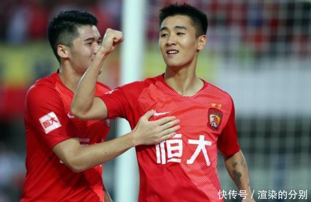 杨立瑜,韦世豪带着恒大的小团队战术去国足报到,这算不算做贡献