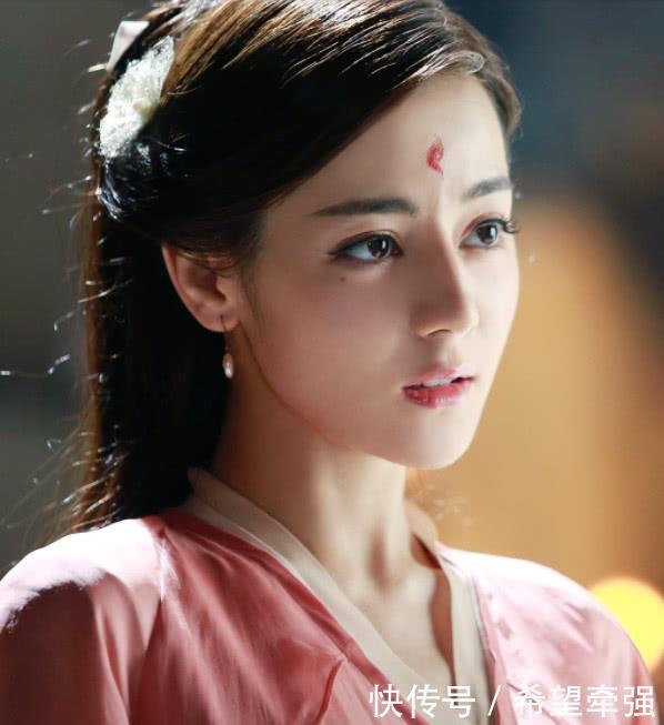 《枕上书》公布最新剧照:于朦胧不是白真了,张