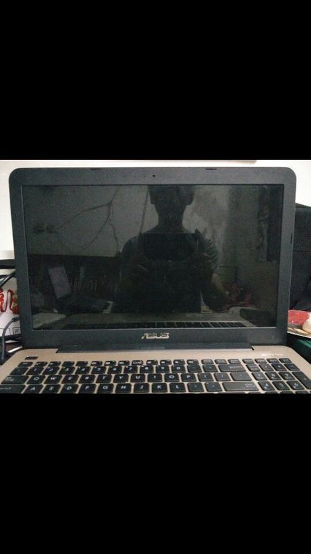 换主板电池,键盘鼠标都亮,显示器不亮_显示屏灯亮屏幕不亮_键盘灯亮显示器不亮