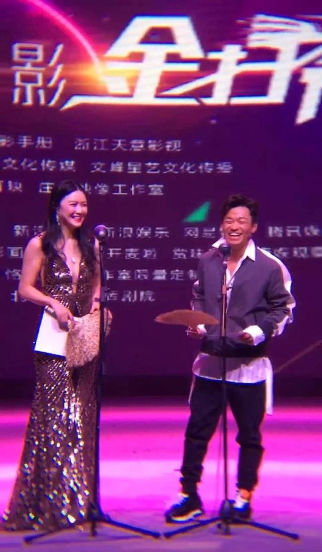 王宝强领金扫帚最失望导演奖,成为唯一一个领