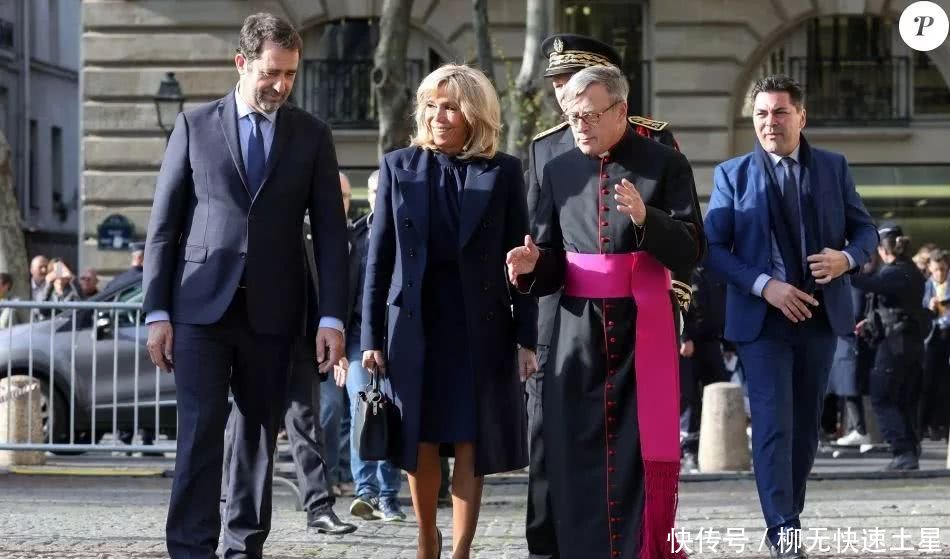 巴黎圣母院总司铎:火因是疏失或短路 教堂人