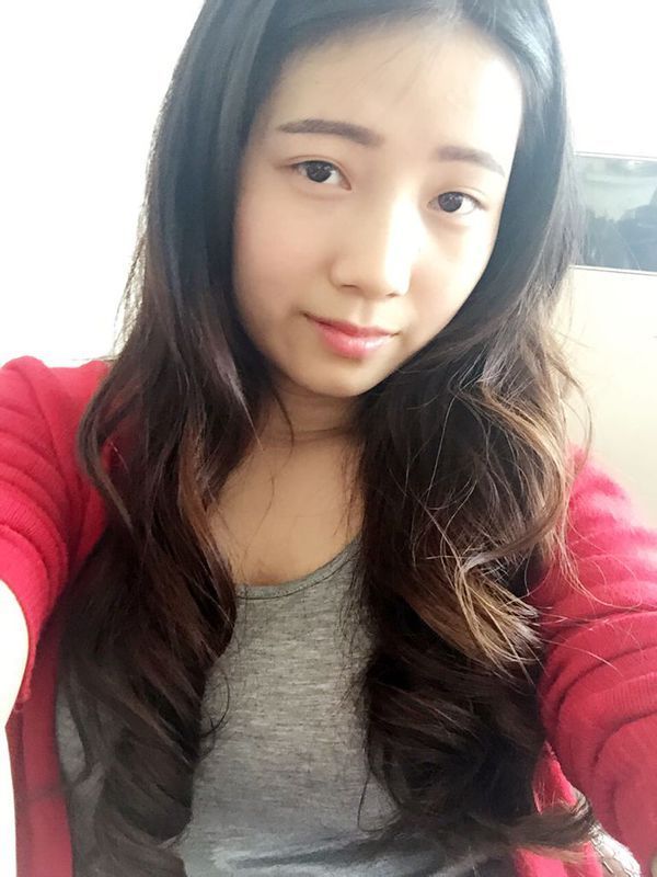 现在看来好老气,是不是真的不适合?卷发是一次