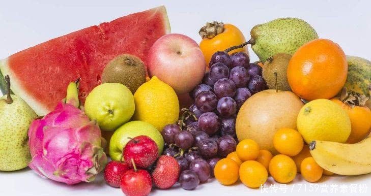 夏天应该多吃这三种排毒抗癌、美容养颜的水果