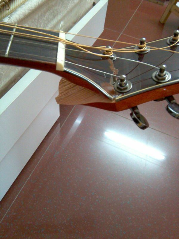 吉他琴头坏了能修好吗?_360问答