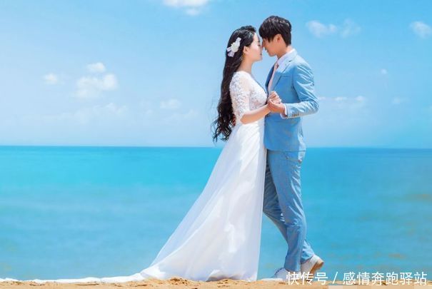 小伙娶二婚女友,她提出要20万彩礼,小伙一条短