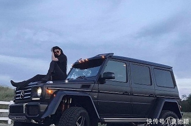 21岁身价超70亿,买豪车搭配衣服,每年生日都收到男友的豪车! 澳门新濠天地导航