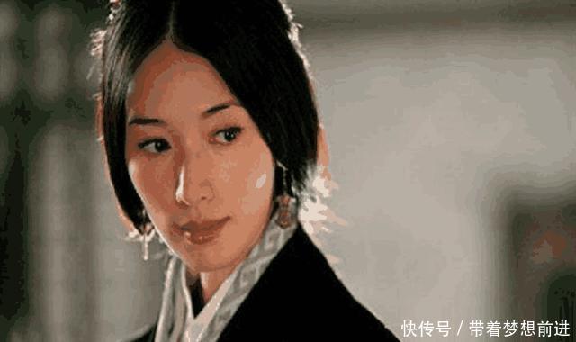 小乔与周瑜结婚后,生下三男一女,但女儿却成了