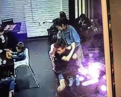 【转】北京时间 与男朋友闹别扭 女大学生脚踹4岁女童出气 - 妙康居士 - 妙康居士~晴樵雪读的博客 【转】北京时间 与男朋友闹别扭 女大学生脚踹4岁女童出气 - 妙康居士 - 妙康居士~晴樵雪读的博客