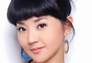 央视待了近十年还是临时工,辞职后大火,如今央