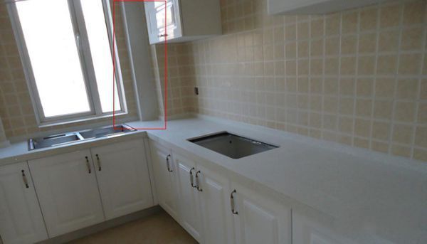 天然气管道被埋在墙里面了,燃气公司要求燃气