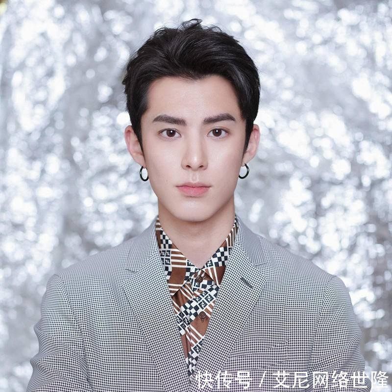 被问是否对沈月有心动的感觉, 王鹤棣的回答显