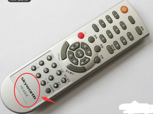 怎样使用遥控器查看电视机型号_360问答