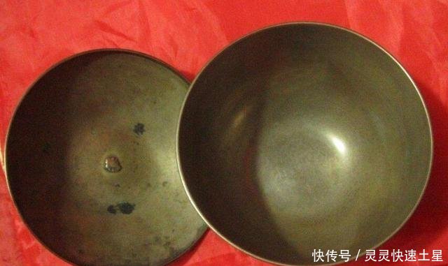 美军连夜从叙利亚运走50吨黄金这剧情都快赶