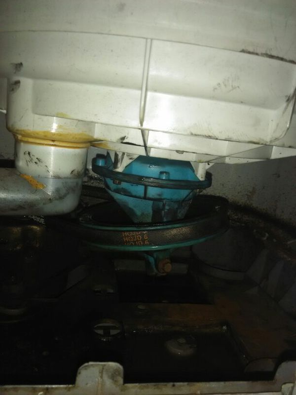 家里半自动洗衣机,转不起来了,求专业人士说下