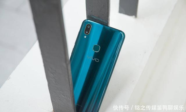 最值得买千元机!618手机实时销量榜:荣耀vivo领