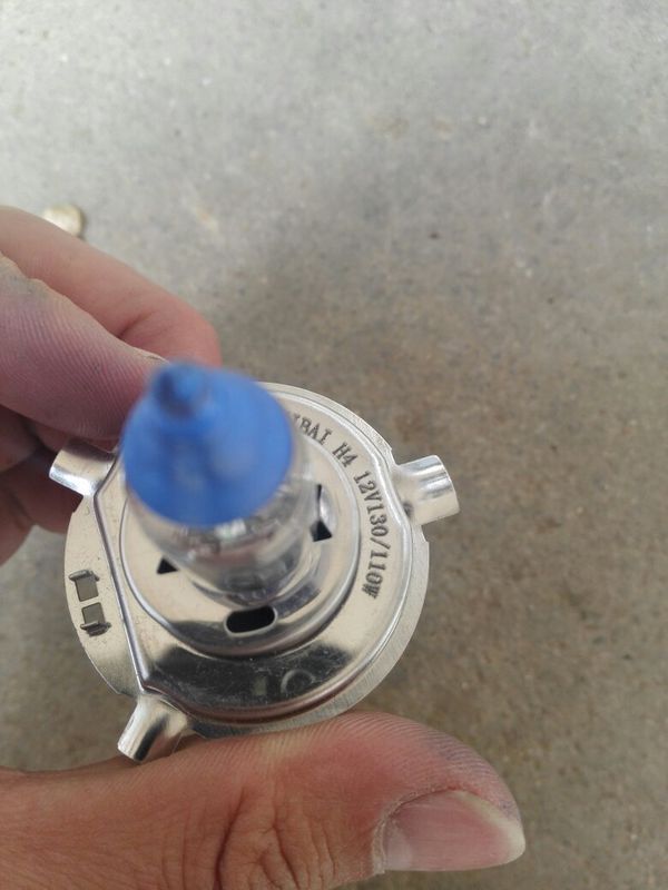 摩托车大灯换了110w的灯泡亮了没有10秒钟就