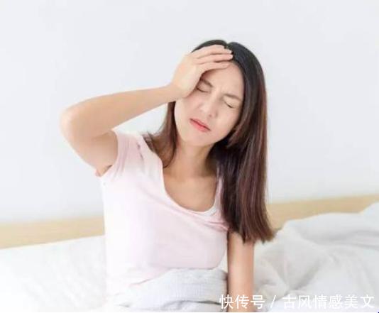 老公是公务员,发现他和女同事暧昧聊天记录,我