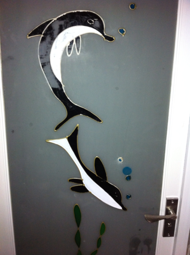 怎么洗掉磨砂玻璃门上的浮雕和油漆,用什么可