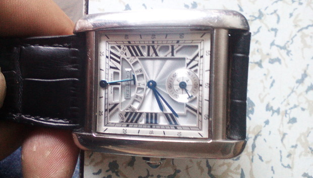 cartier swiss made203452sx 3589求大神看看这是真品卡地亚么 ?