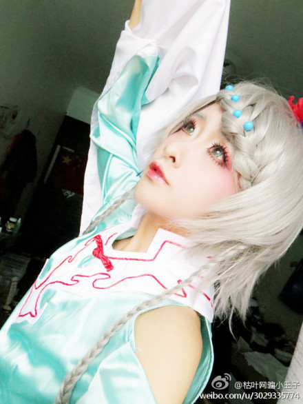 求忆红莲乐正绫和洛天依的妆面教程_360问答