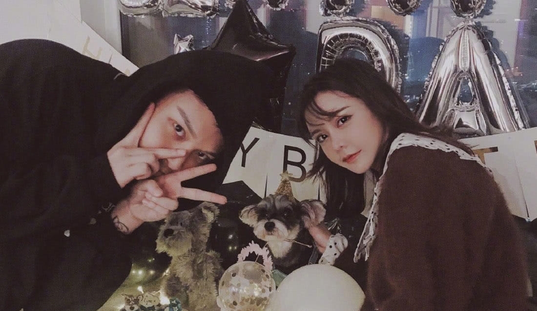 韩安冉与小猪先生领证了!还曝光了真实年龄,网