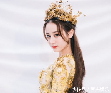 杨幂拿20部戏捧她还火不起来,嫉妒热巴,还怪老