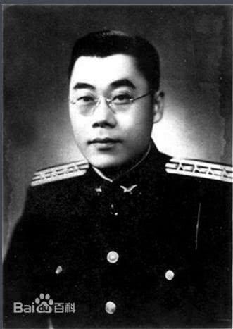 他是国民党特务第一狗头,军统局局长,情人是民