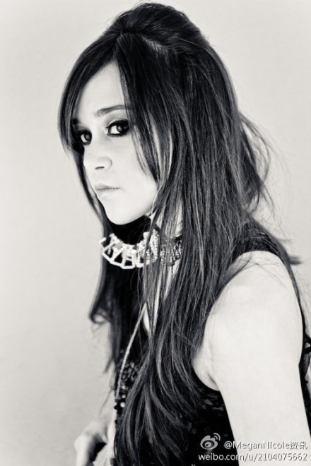 lights(个人独唱)megan