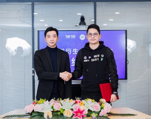 TOP TOY强强联合EDG,共创中国潮玩X电竞新纪元