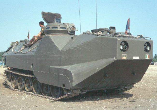 美国aav7系列两栖战车