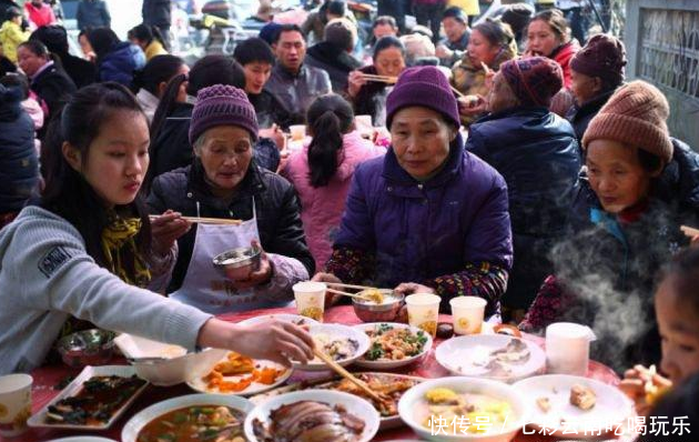 那是农村独有的习俗，一种无法复制的味道！