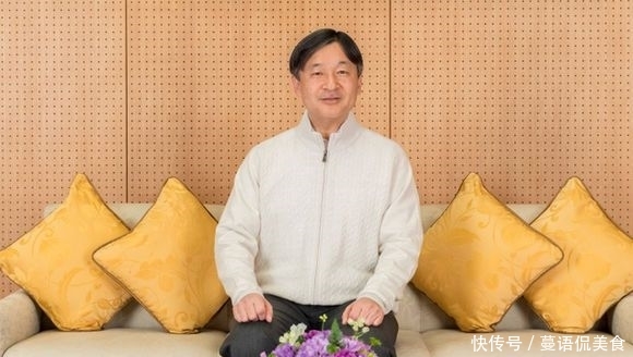 明仁退位后,美智子的红十字会名誉总裁,是交给