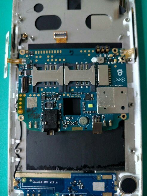 手机拆成这样了,大神教教我怎么把屏幕拆了,还