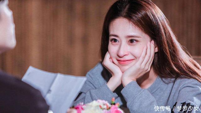 颖儿将签约杨紫所在的欢瑞世纪,和杨紫争C位