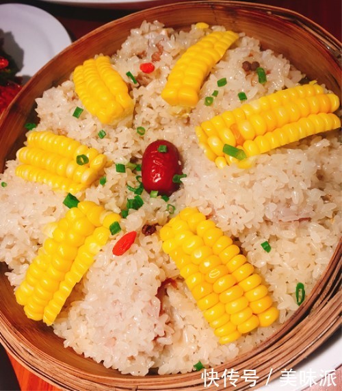 过年了,晒晒我家的年夜饭,是不是很美味,你家里有我家吃的好吗