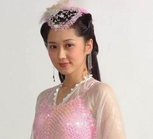 演古装剧的韩国女星,两个成了中国媳妇,一个怀