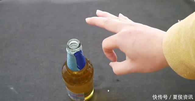 啤酒瓶盖怎么打开用一张纸轻松打开,再也用不