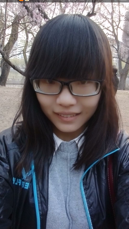 图片ps成白底和红底的1寸照,头发那部分要处理