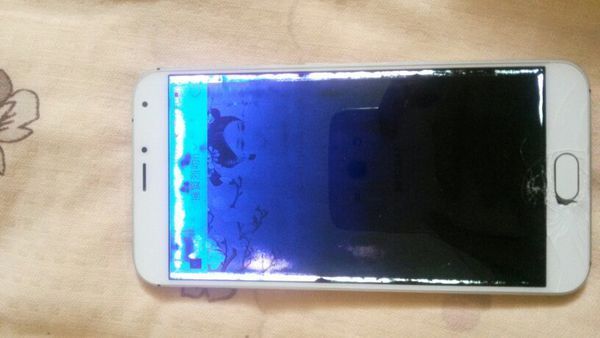魅族mx5手机屏碎了不清楚是否内屏损坏,换需