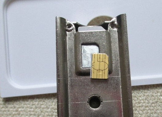 魅族x5手机卡卡槽很小怎么剪卡_360问答