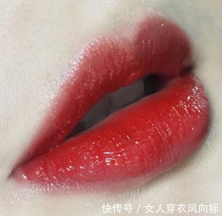 手教你涂口红,水润嘟嘟唇迷死前男友,手残党也帘安装幔视频图片