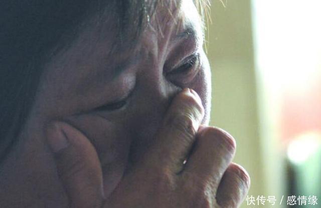 儿子婚后10年不顾母亲 临终前继承100万遗产