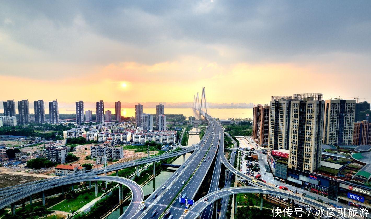 世界上发展速度最快的中国城市,已经赶超苏杭