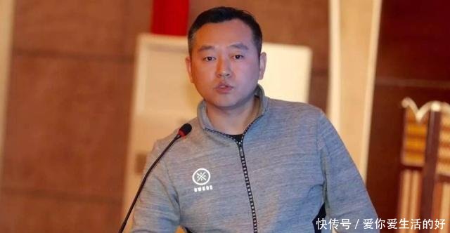 前国乒教练孔令辉现状远离乒乓球,转型成商人